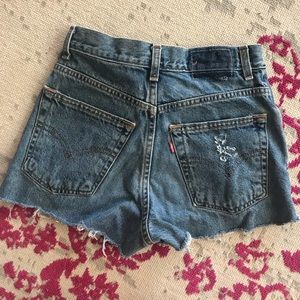 Vintage high waist Levi’s shorts
